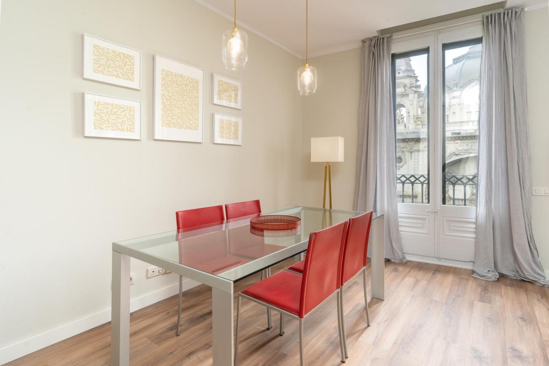 Sibsbcn Coliseum - Cozy And Central Barcelona Bagian luar foto